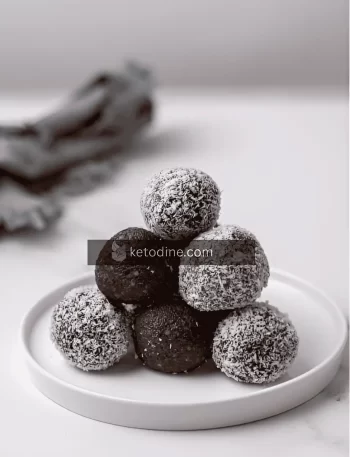 Keto Chocolate Fat Bombs
