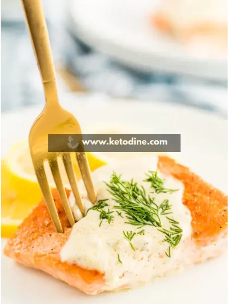 Keto Salmon with Creamy Dill Sauce