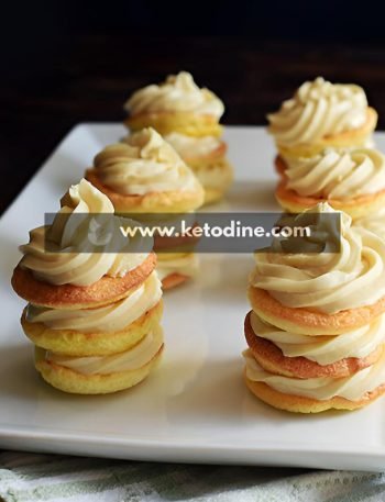 Keto Mini Vanilla Cloud Cakes