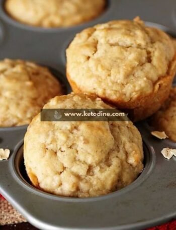 Healthy Oatmeal Apple Muffins