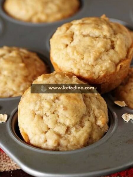 Healthy Oatmeal Apple Muffins