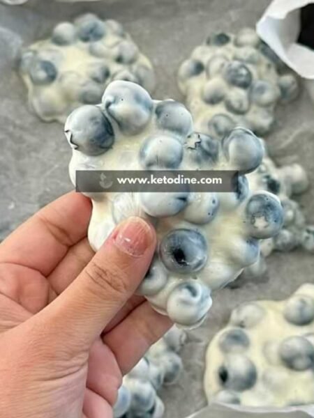 frozen blueberry Greek yogurt clusters