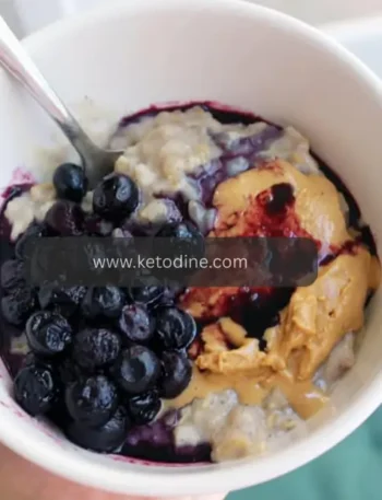 Peanut Butter Breakfast Oatmeal Bowl