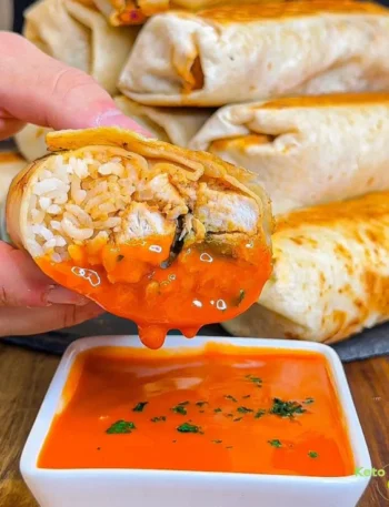 Creamy Chicken Fajita Burritos