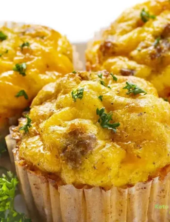 Cheesy Sausage Breakfast Muffins