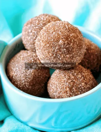 Keto Cinnamon Sugar Donut Holes