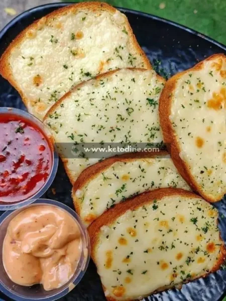 Cheesy Garlic Bread