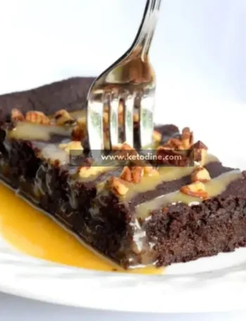 Keto Chocolate Turtle Cake