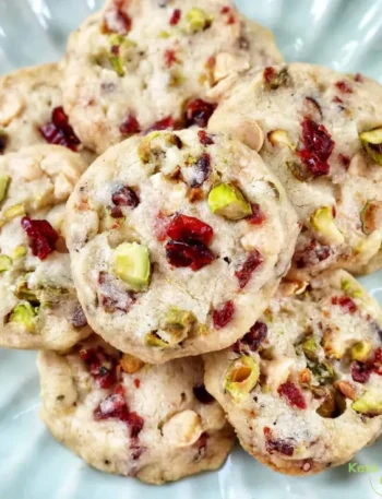 Cranberry Pistachio Shortbread Cookies