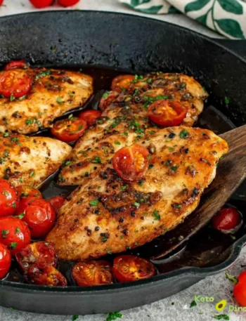 Balsamic Chicken Breast with Spinach and Tomatoes