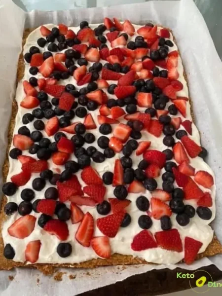 KETO FRUIT PIZZA