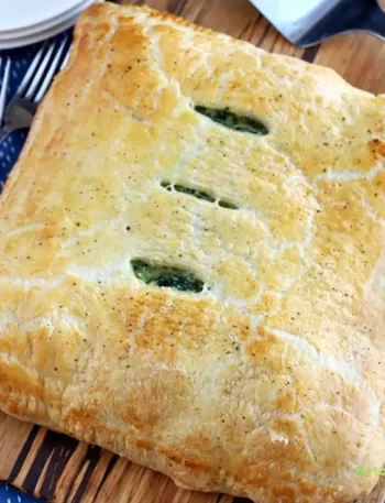 Spinach and Cheese Puff Pastry Squares