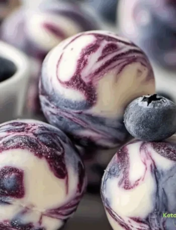 Blueberry Greek Yogurt Bites