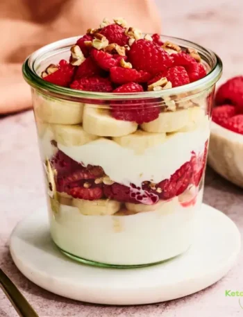 Raspberry-Banana Yogurt Parfait