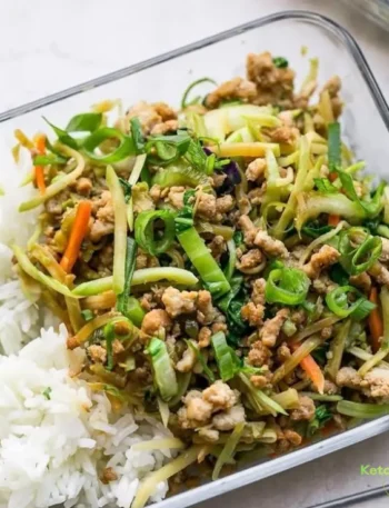 High-protein Chicken Egg Roll Bowl
