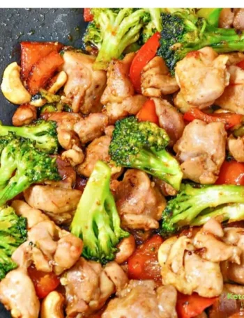 Low-Carb Honey Cashew Chicken With Broccoli