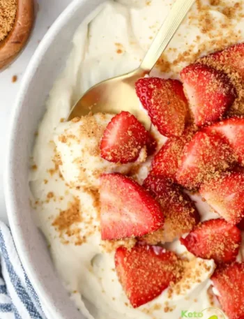 Strawberry Cheesecake Yogurt Bowl