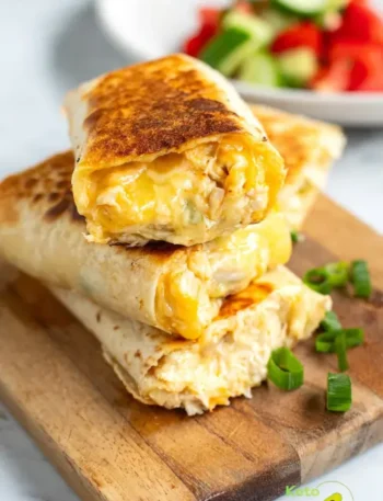 Cheesy Garlic Chicken Wraps