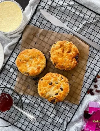 Air Fryer Fruit Scones
