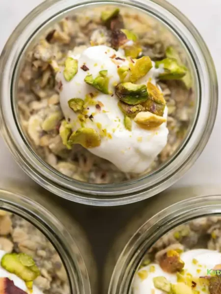 Pistachio Overnight Oats