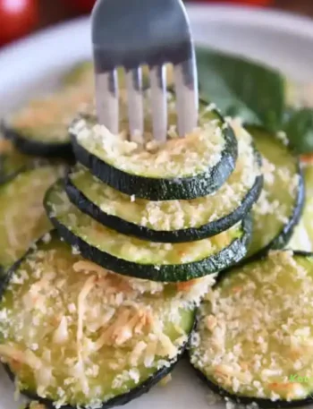 Quick and Easy Baked Parmesan Zucchini Rounds