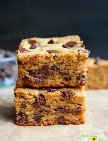 Peanut Butter Chocolate Chip Bars