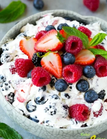 Berry Cheesecake Salad