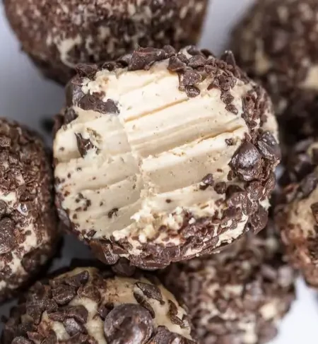 3-Ingredient Cheesecake Keto Fat Bombs