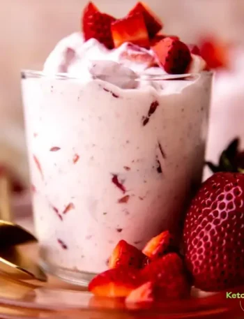 Fresas con Crema Recipe (Easy Mexican Strawberries and Cream)