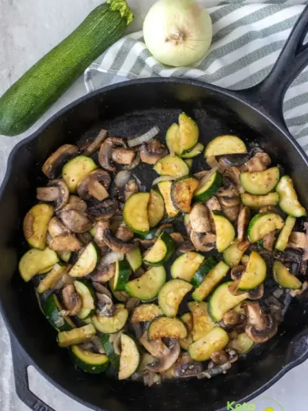 Quick Sautéed Zucchini and Mushrooms