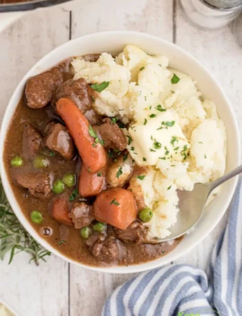 Irish Stew With Mashed Potatoes